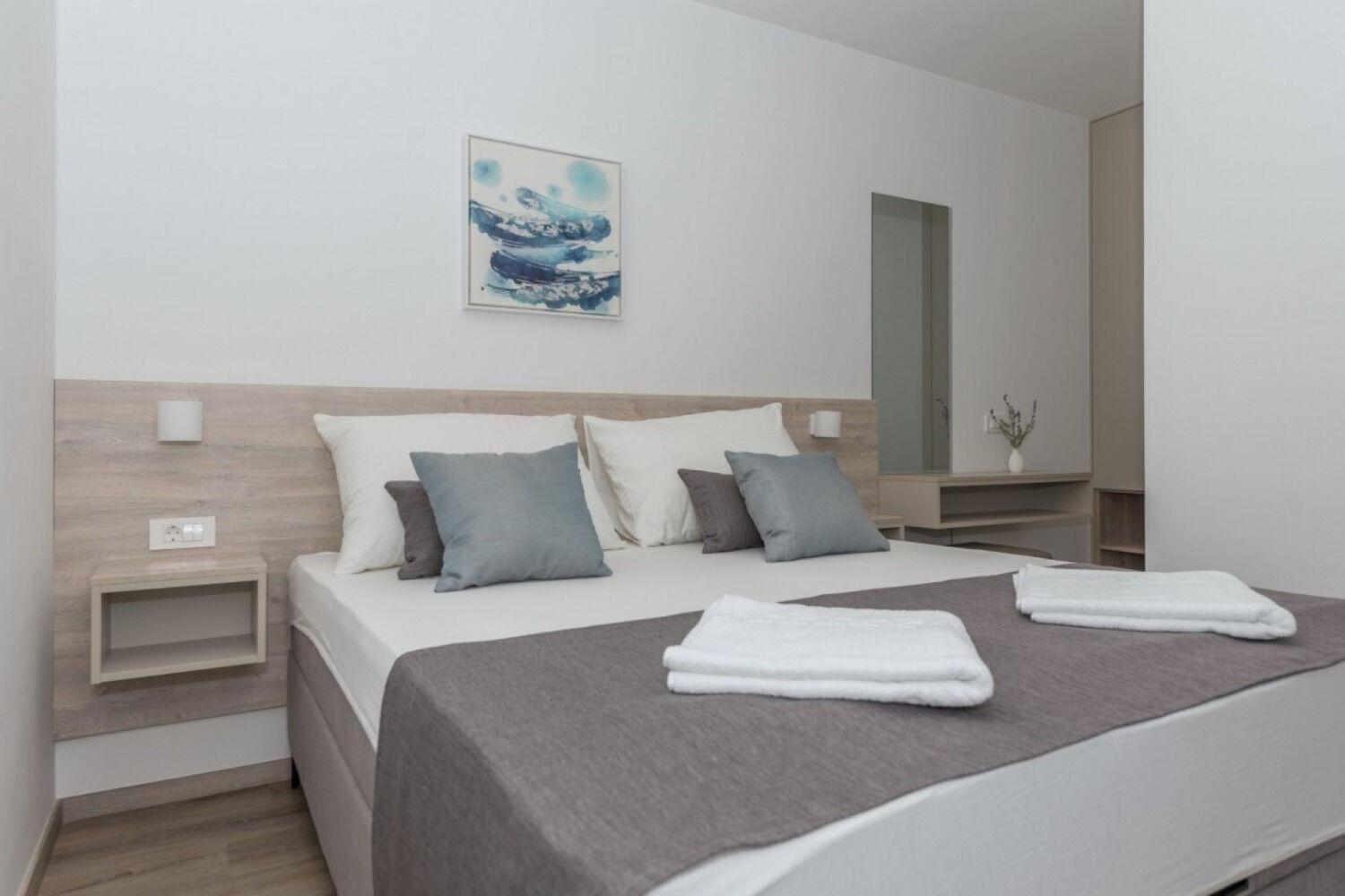 Apartments Mari - 40M From The Beach Makarska Exterior photo