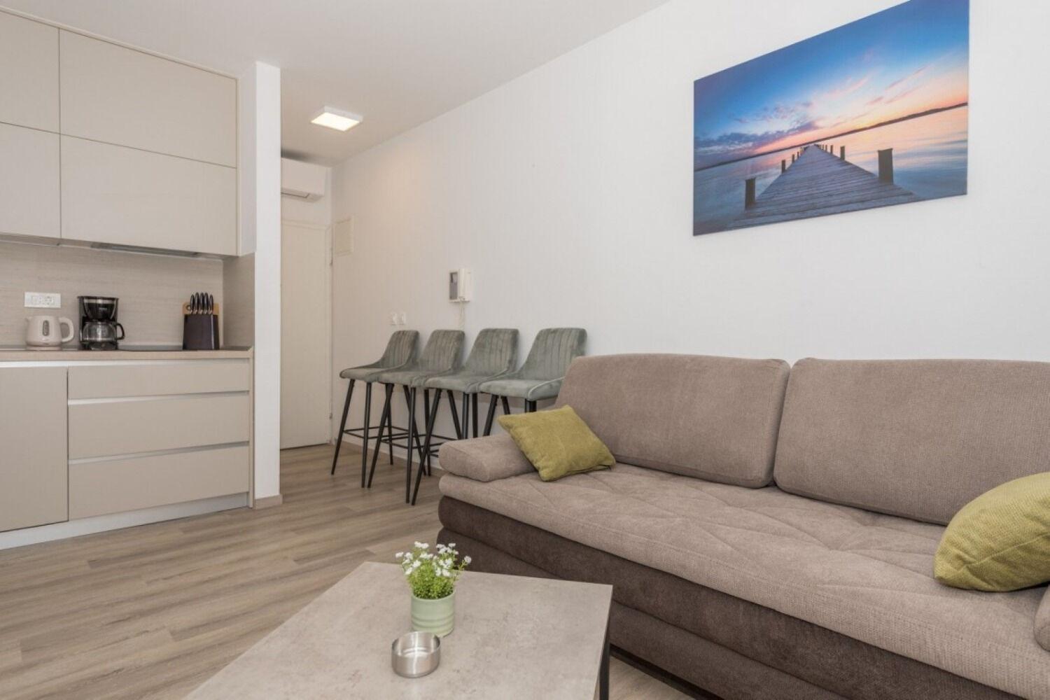 Apartments Mari - 40M From The Beach Makarska Exterior photo