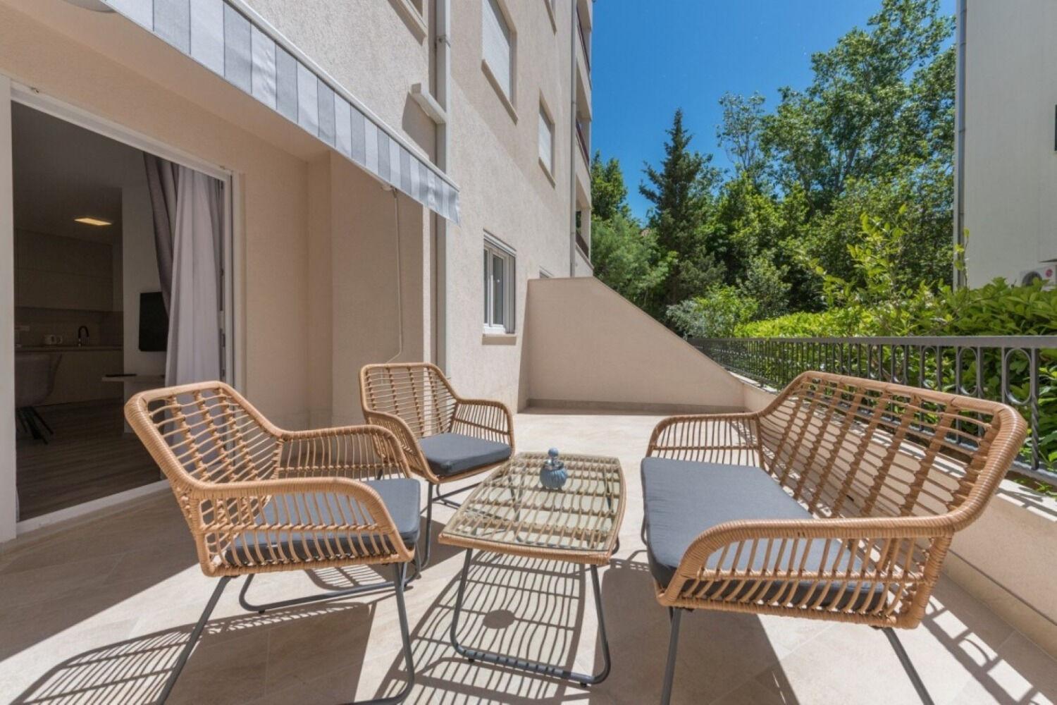 Apartments Mari - 40M From The Beach Makarska Exterior photo