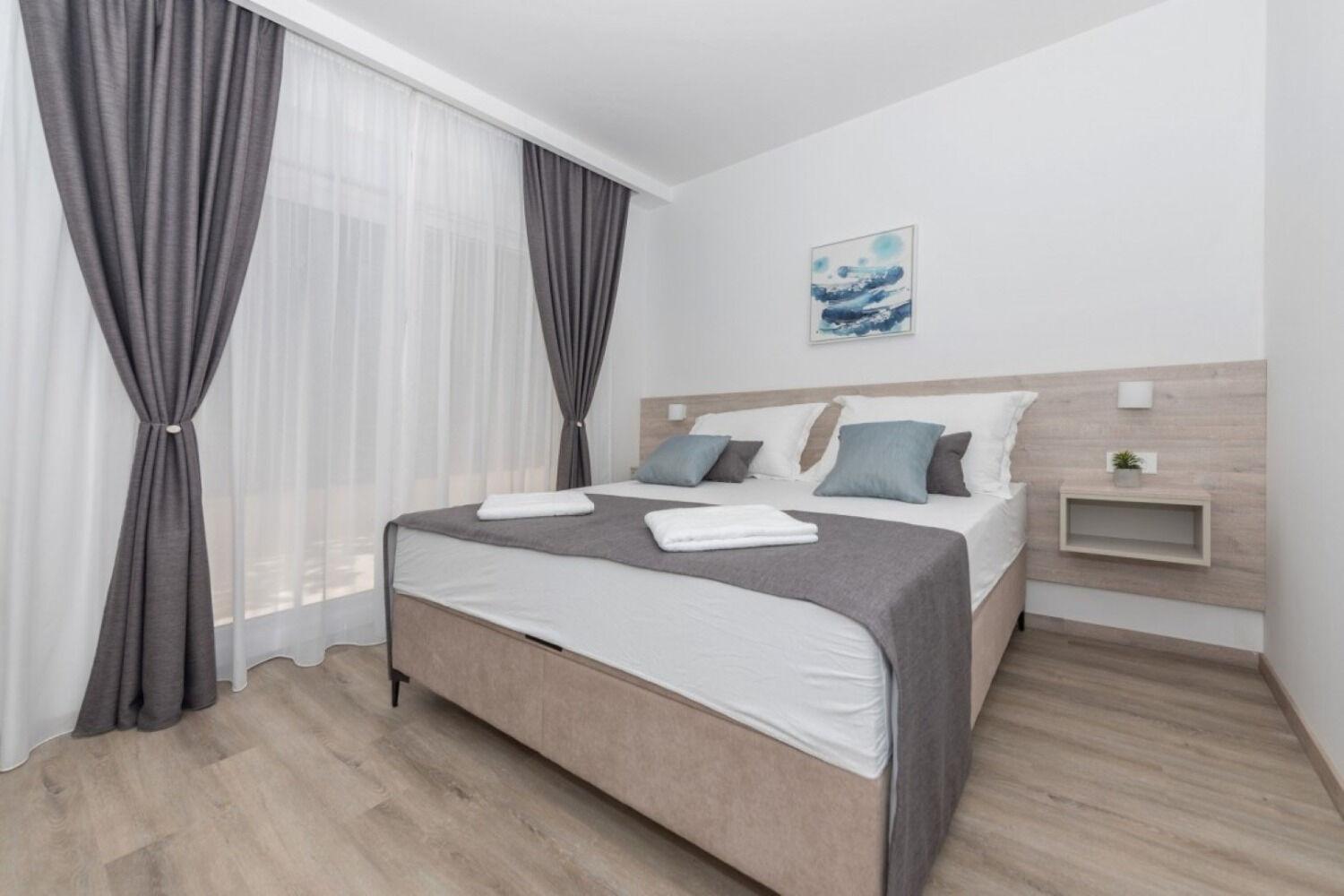 Apartments Mari - 40M From The Beach Makarska Exterior photo