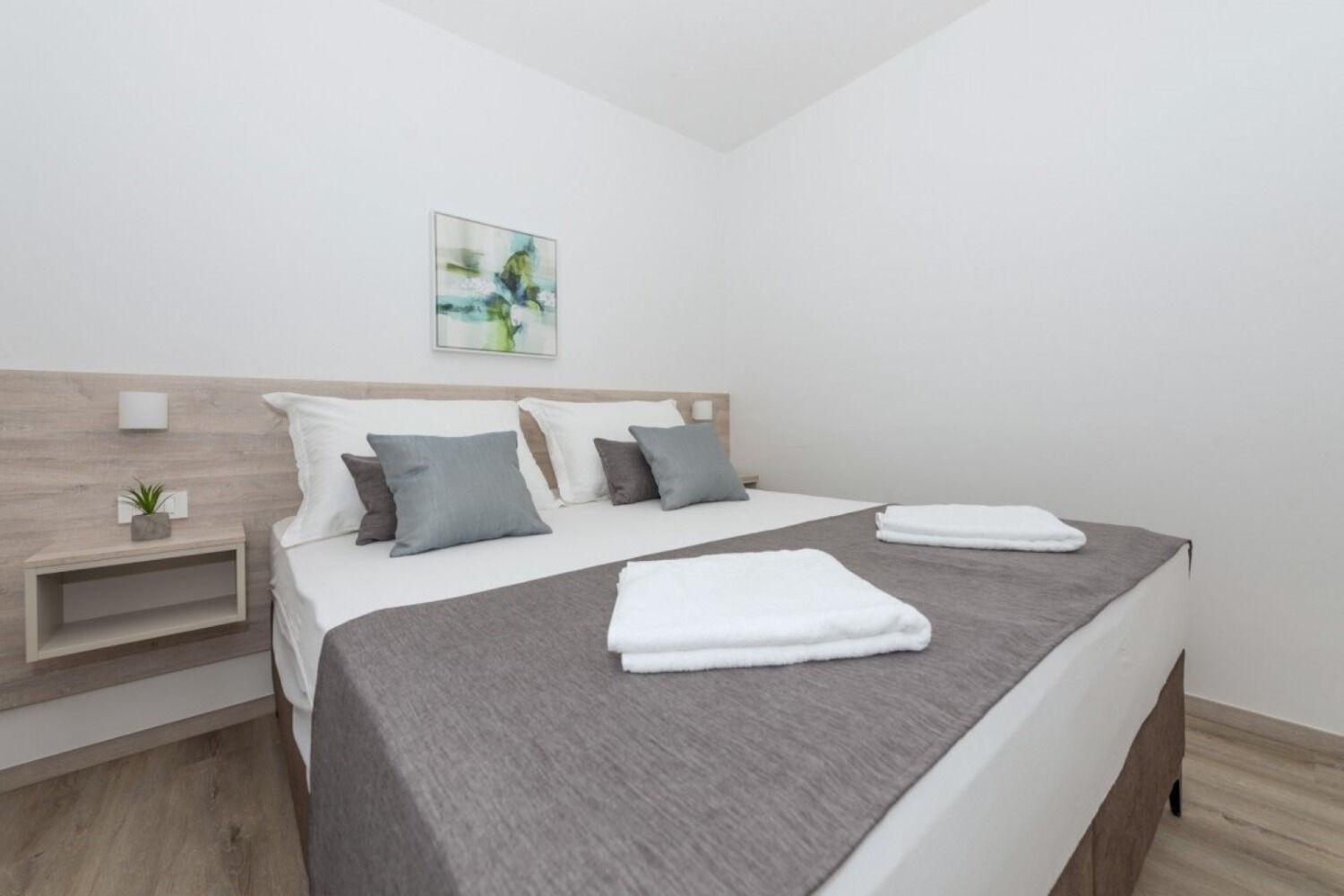 Apartments Mari - 40M From The Beach Makarska Exterior photo